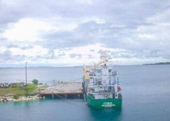 Rempli de ciments colombiens, un bateau interdit de débarquement, la CCI s’insurge