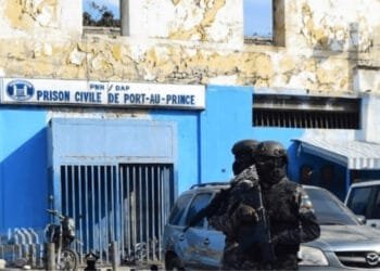 Les gangs prennent d’assaut le Pénitencier National et libèrent des prisonniers”